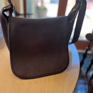 VINATGE: Coach brown leather flap saddle bag